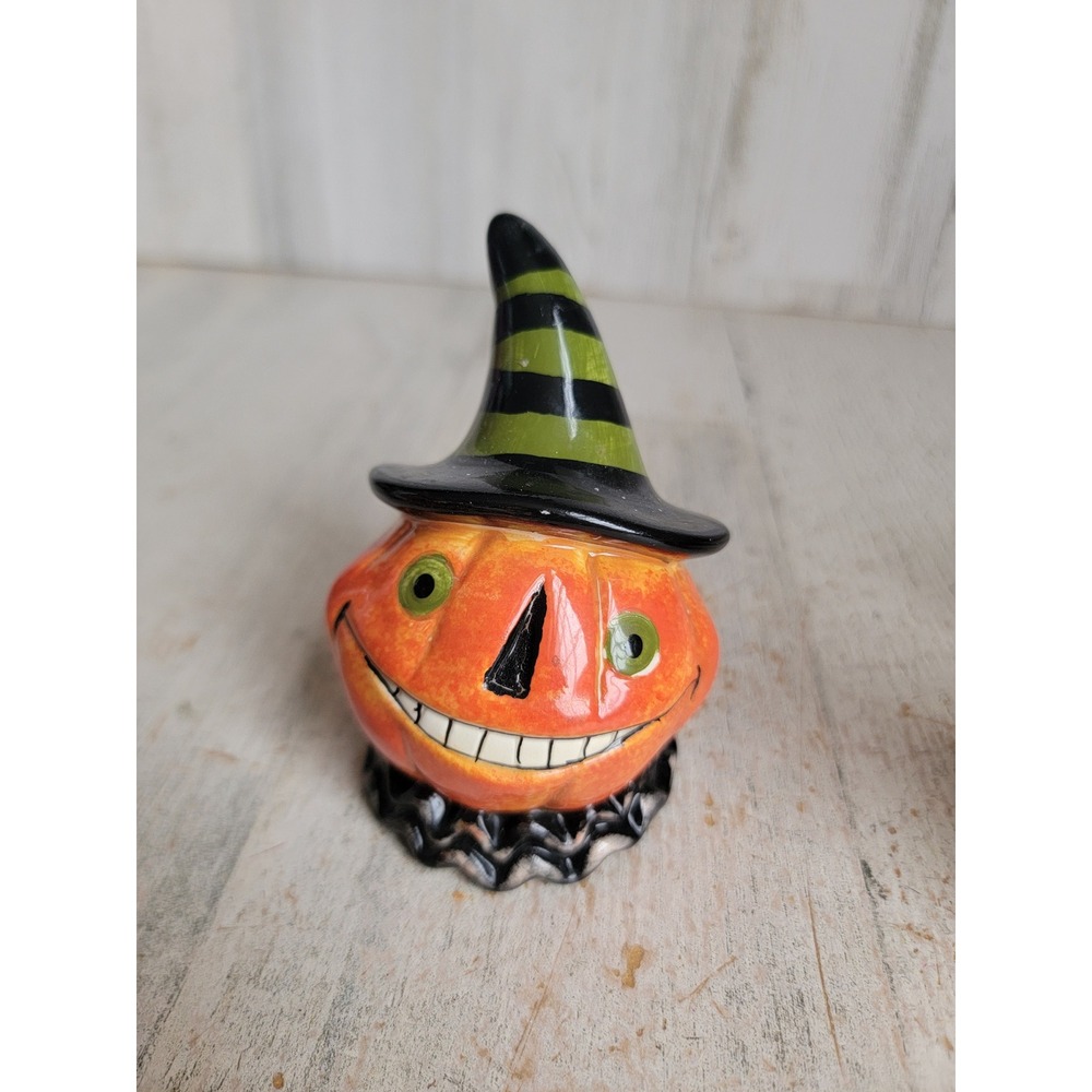 Vintage pumpkin salt shaker ceramic kitchen Halloween witch hat home decor